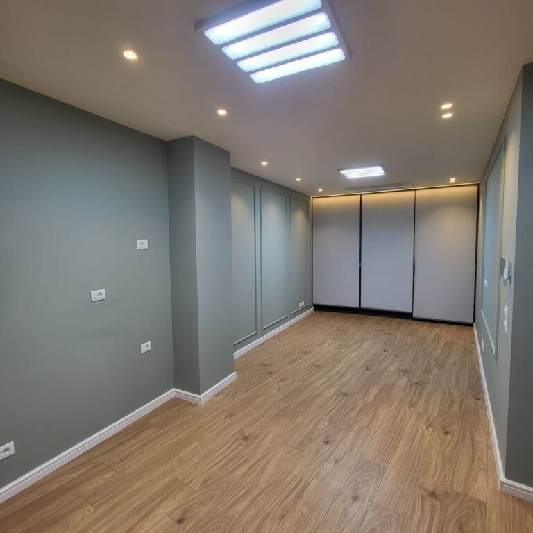 🏢 Ufficio in affitto con 3 ambienti + 2 posti auto al Lake View Lago Artificiale📍