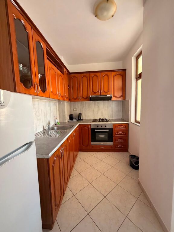 Shitet Apartament 1+1 në Golem – Pranë Fafa Resort