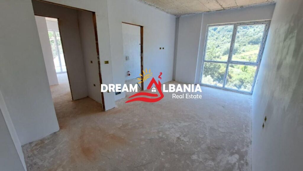 Duplex 3+1 in vendita vicino al Lago Secco vicino al Radisson Hotel a Tirana (ID 5131001)