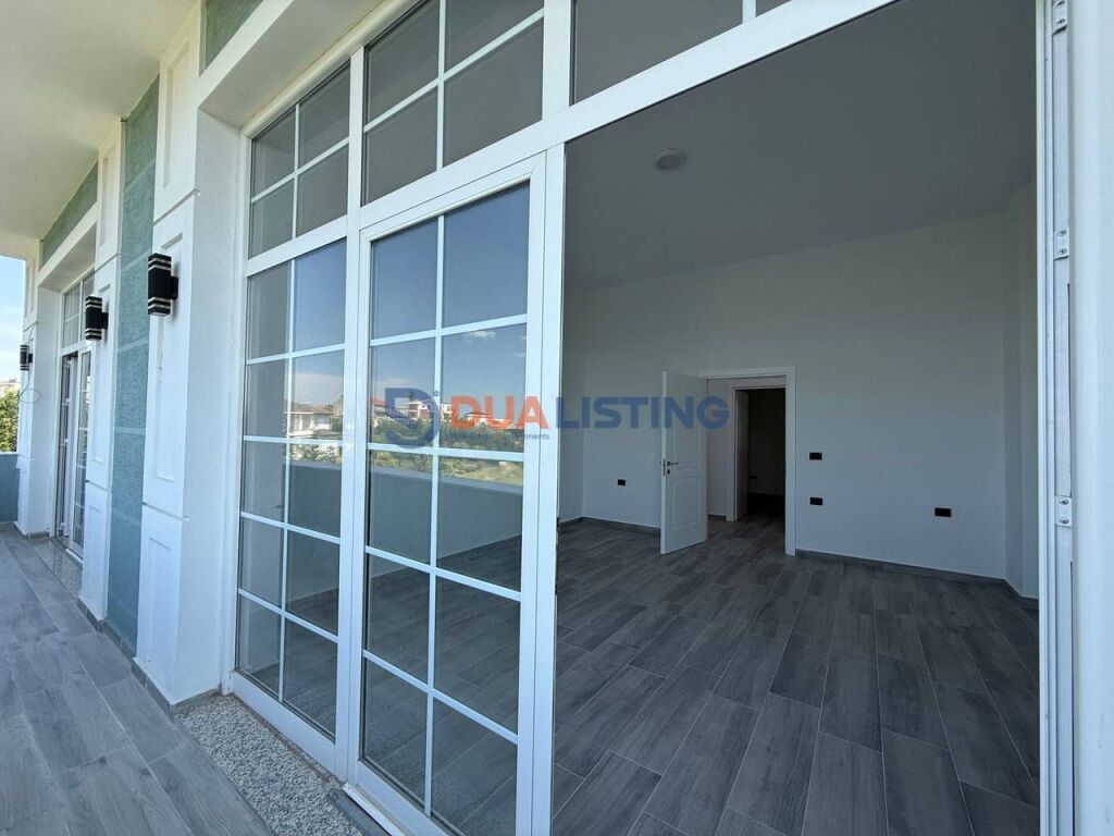 Japim me qira Apartament 4+1 per banim ose zyra ne Paskuqan!