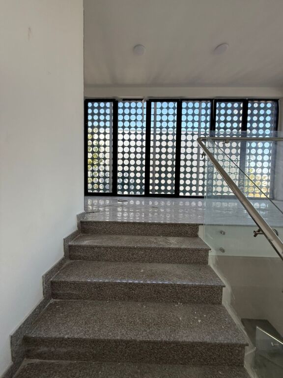 🏢 Edificio Commerciale Premium in Affitto | Autostrada Tirana–Durazzo