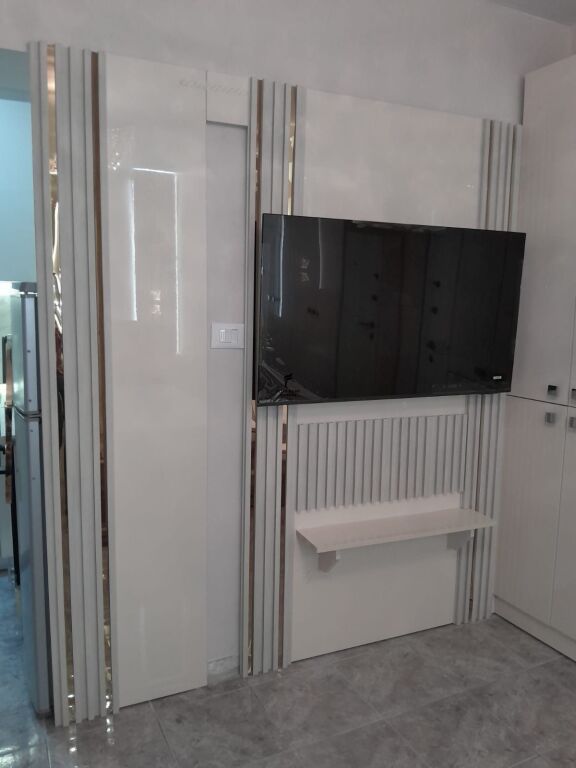 MONOLOCALE IN AFFITTO 45 M2 CENTRO 60.000 LEKE FH-81500