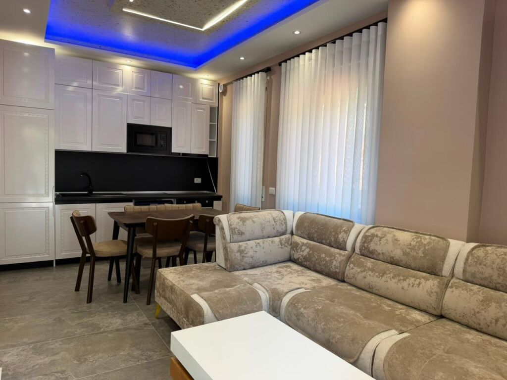 Super Appartamento 1+1 in Affitto a Lungo Termine - Acqua Fredda, Vlore