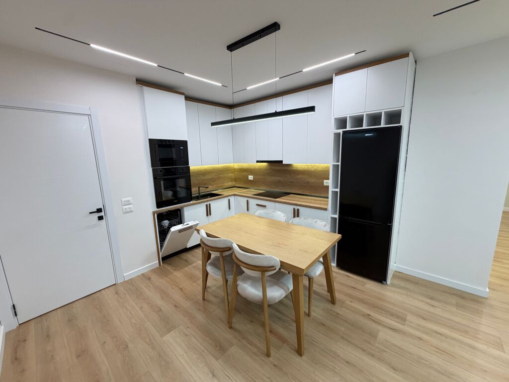 🏡 Appartamento 2+1+2 in vendita – Yzberisht, vicino a KMY  📐 96.6 m² |   💰 Prezzo  173 milioni di lek