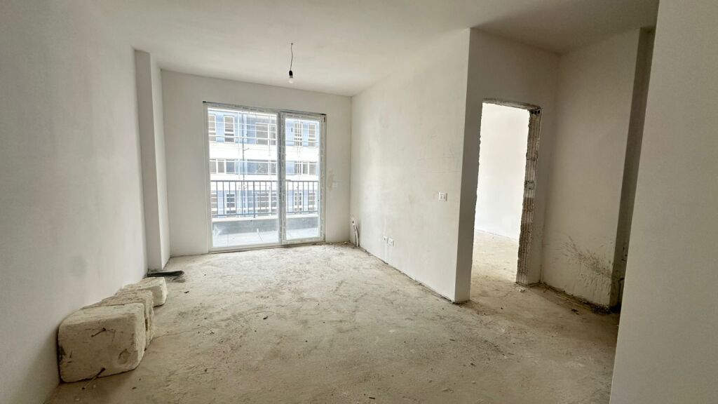 Apartment 1+1 for sale at Univers City