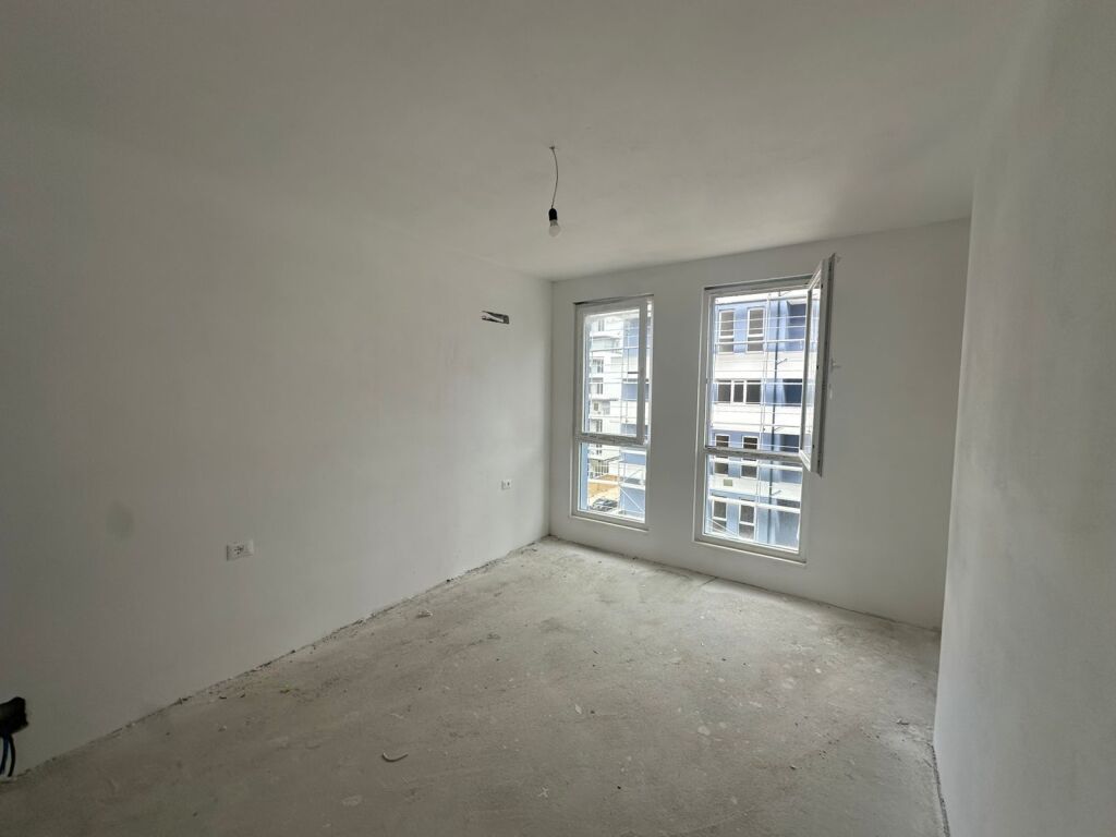 Apartment 1+1 for sale at Univers City