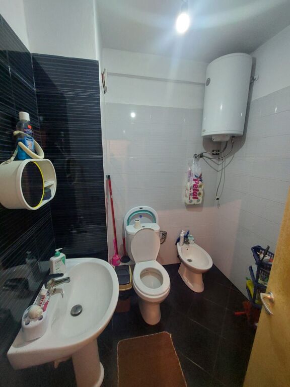 Qera | Apartament 2 + 1 | American Hospital 3 | 470 €/muaj