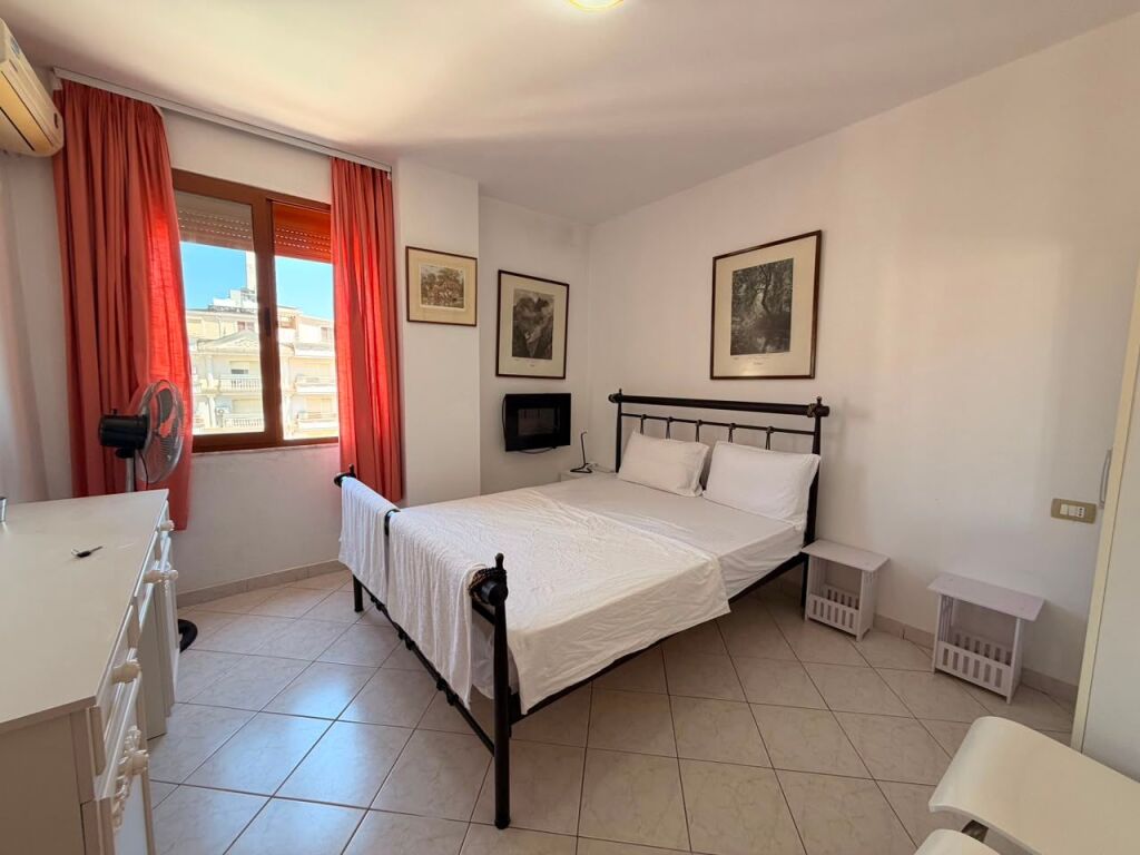 Shitet Apartament 1+1 në Golem – Pranë Fafa Resort