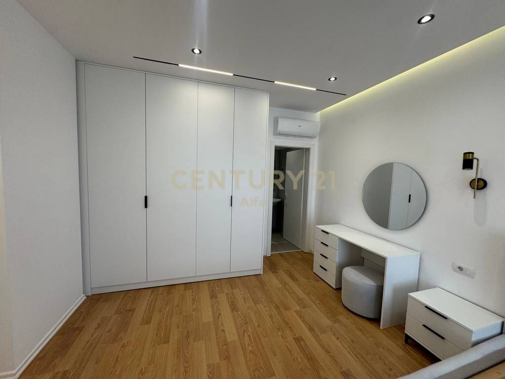  Jepet me qira apartament luksoz 2+1+2 në Zogun e Zi!