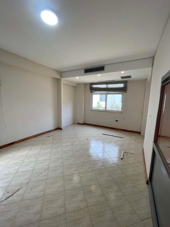 occasione, ambiente 3+1+2 in vendita, via mine peza