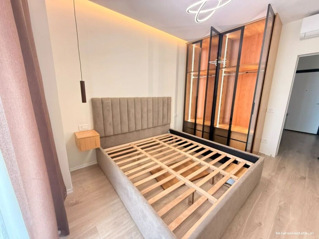 Apartment for rent 1+1 at Zogu i Zi (ID B2101785) Tirana