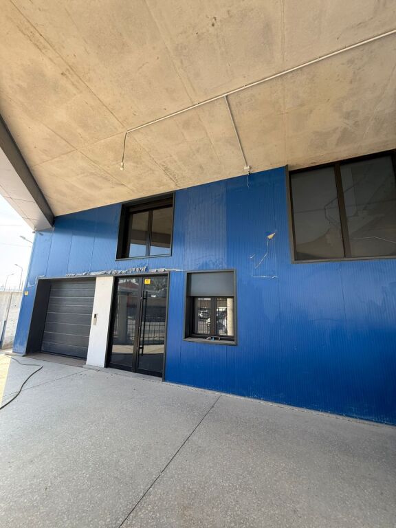 🏢 Edificio Commerciale Premium in Affitto | Autostrada Tirana–Durazzo
