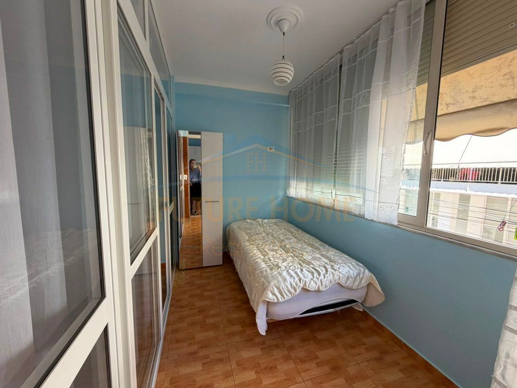 Rent, Apartment 1+1, Barrikadave Street, Tirana. 650 €