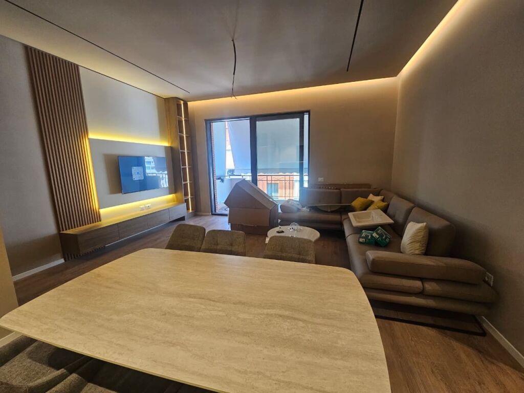 🏡 JEPET ME QIRA APARTAMENT 2+1+2 – KOMPLEKSI DELIJORGJI