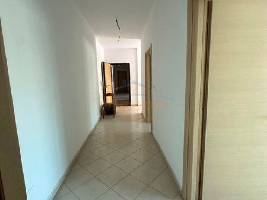 Shitet, Apartament 2+1+Verande, Green Tower Residence, Vlore