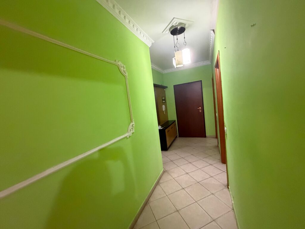 2+1, te artisti ne astir, 450 mije leke