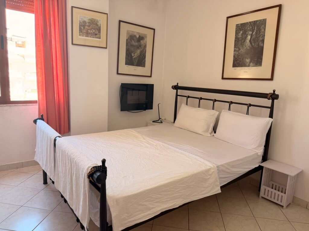 Shitet Apartament 1+1 në Golem – Pranë Fafa Resort