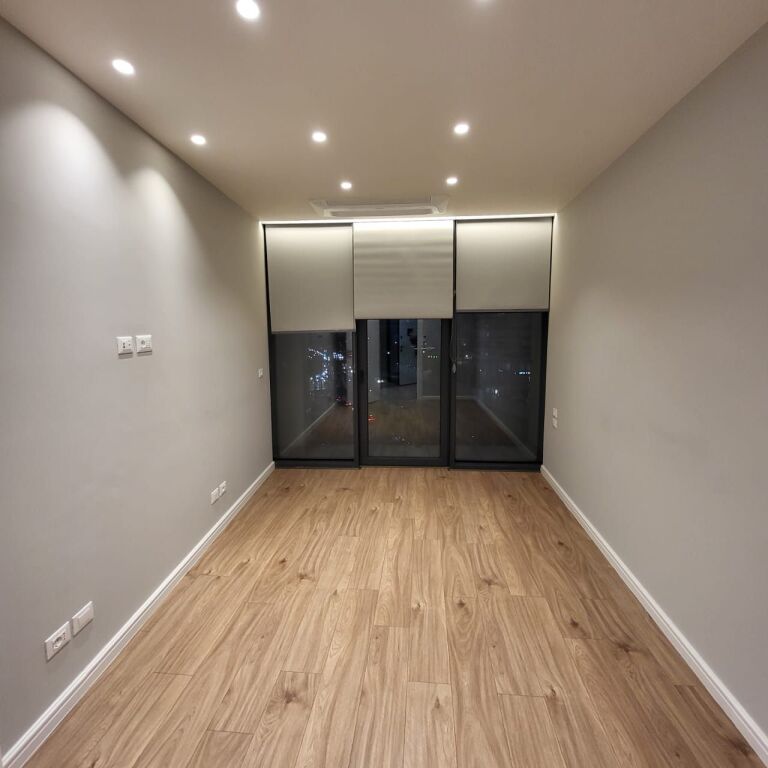 🏢 Ufficio in affitto con 3 ambienti + 2 posti auto al Lake View Lago Artificiale📍