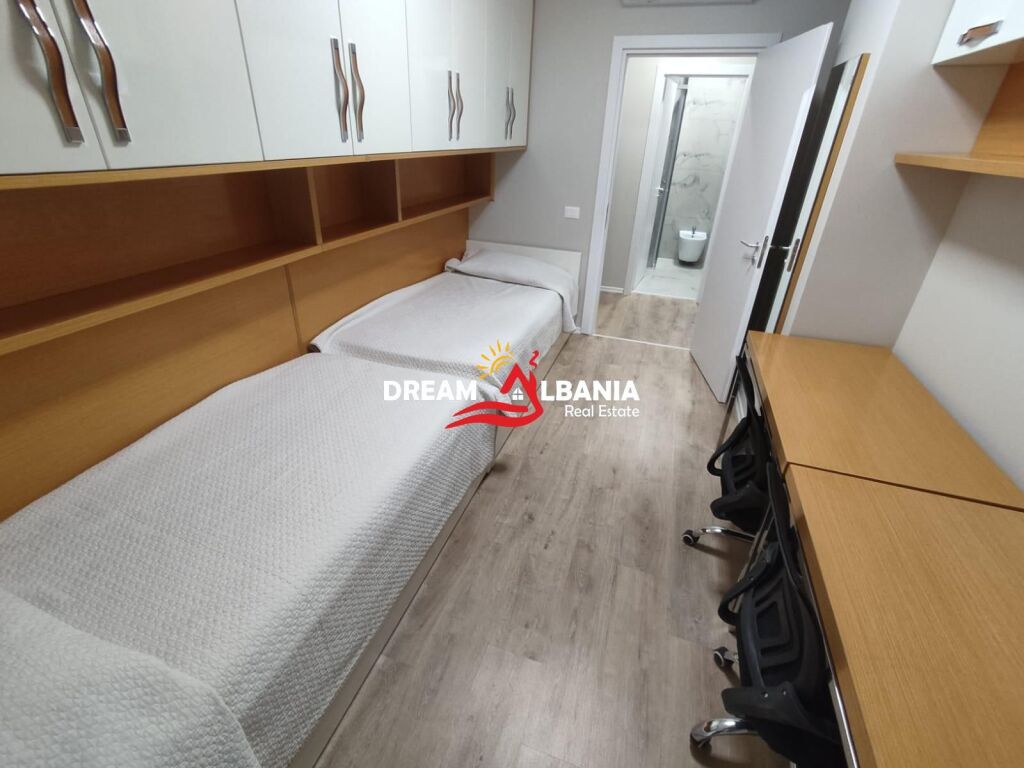 Jepet apartament 2+1+2 me qera ne Pazar te Ri 