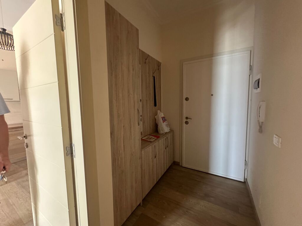 Apartament 2+1 plus post parkimi prane Square 21