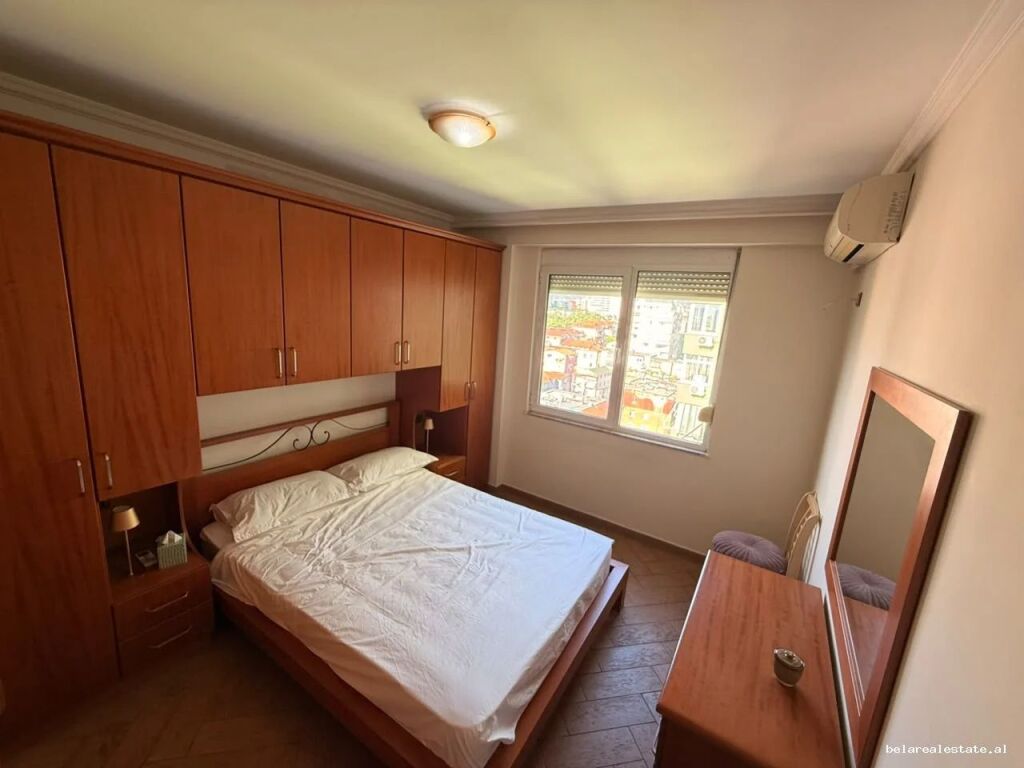 Apartament 2+1 Me Qera Tek Blloku ( ID B2201971) Tirane