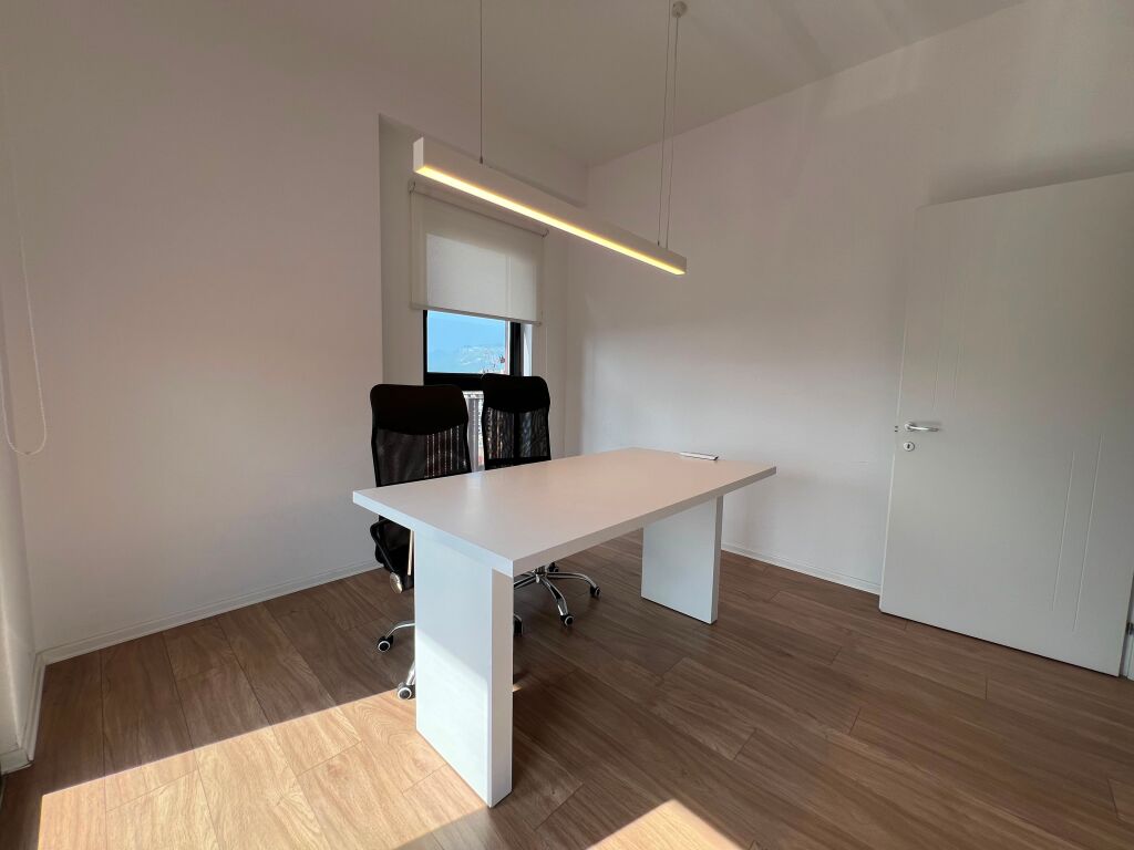 Ufficio in affitto Garden Building !