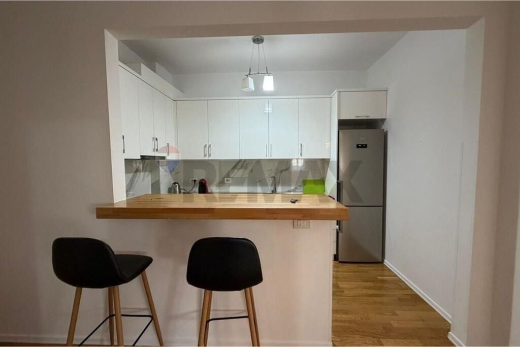 Apartment 2+1+2+Parking for rent Barrikadave Street