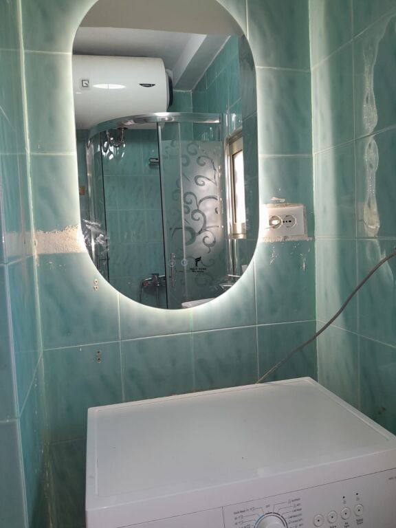 MONOLOCALE IN AFFITTO 45 M2 CENTRO 60.000 LEKE FH-81500