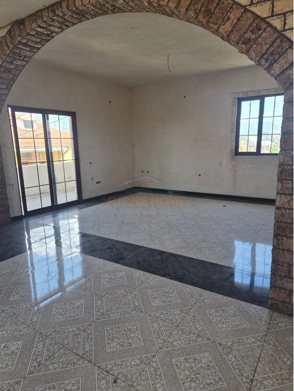 Qera, Apartament 2+1, Rruga e Barrikadave