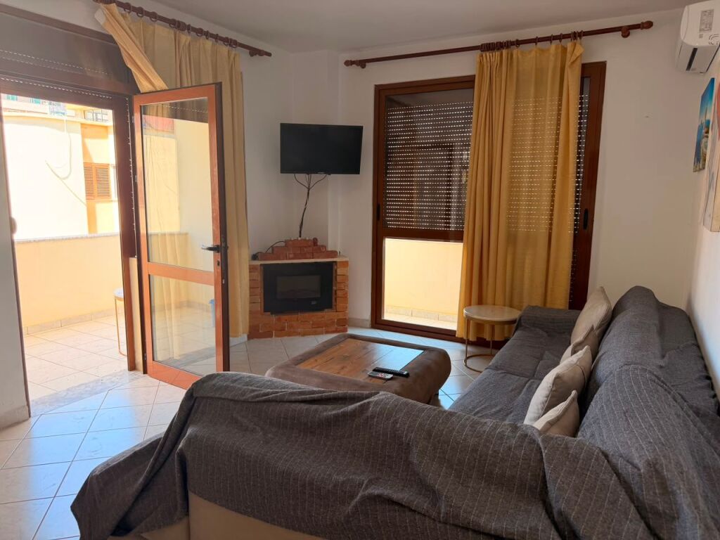 Shitet Apartament 1+1 në Golem – Pranë Fafa Resort
