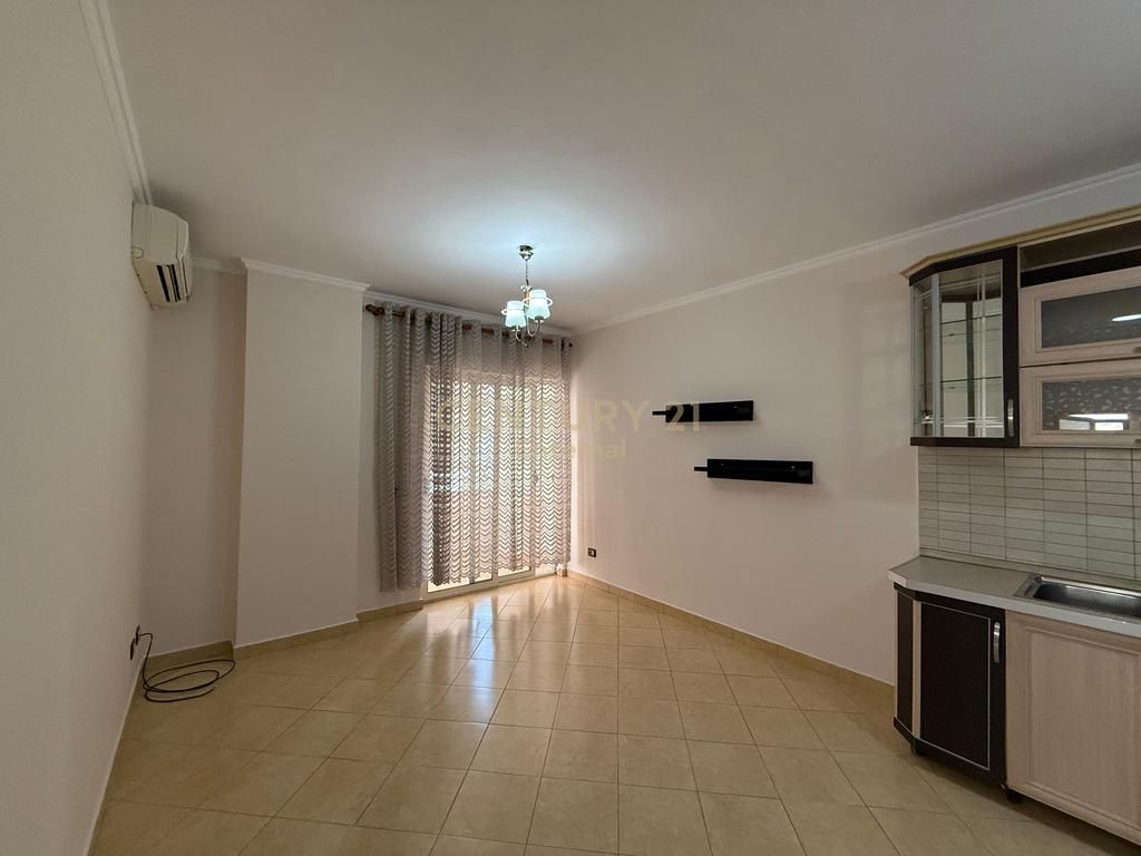 Apartment 2+1+2 for sale near Casa Italia 130,000 €