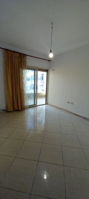 Apartment 2+1 for sale in Fresk for 140 million lek