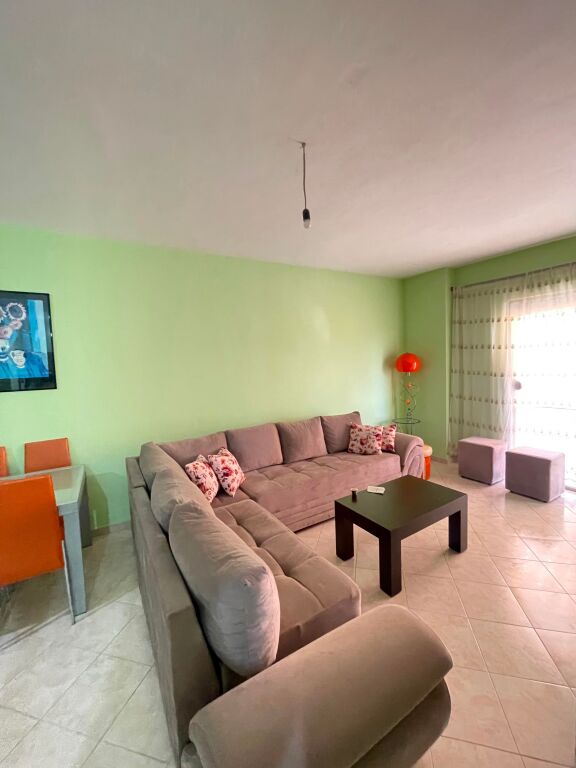 JEPET ME QIRA APARTAMENT 1+1 ÇMIMI 350 EURO Prane PARKUT TE AUTOBUZAVE "CASA ITALIA"