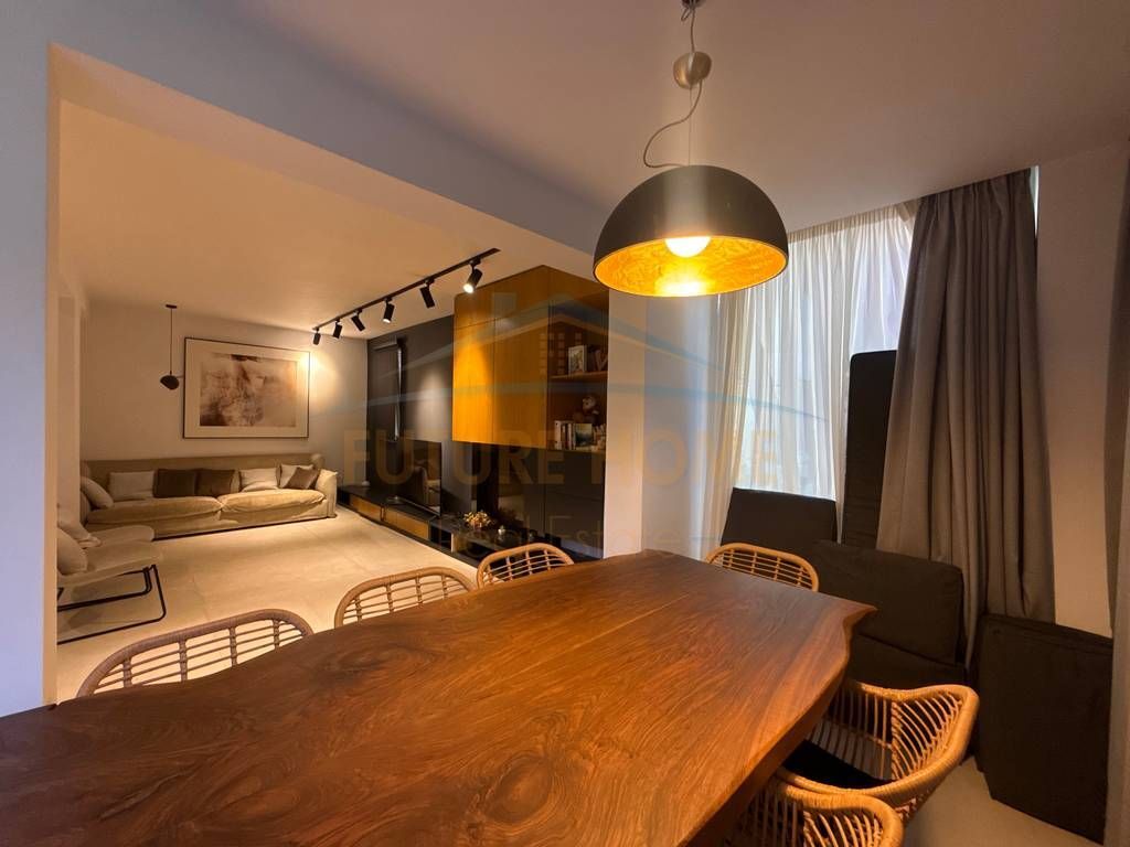 Shitet, Duplex 3+1+2+Oborr , Marea Resort , Qerret ,Kavajë