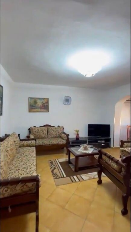 Qera | Apartament 2 + 1 | Pazari I Ri | 600 €/muaj