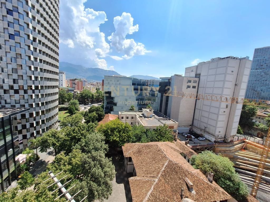 Open Space Office 150 m² for Rent in Torre Drin!