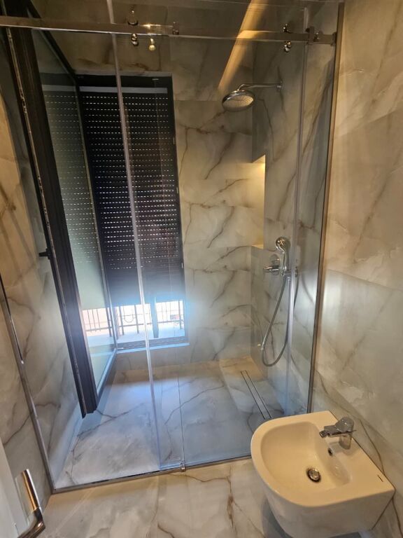 🏡 JEPET ME QIRA APARTAMENT 2+1+2 – KOMPLEKSI DELIJORGJI