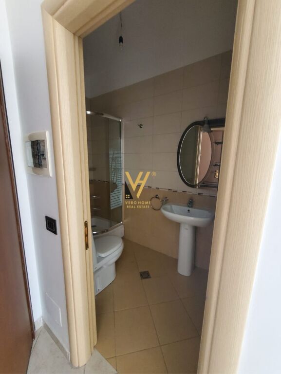 UFFICIO 110 M2 IN AFFITTO PRESSO IL COMUNE DI PARIGI 1.300 EURO