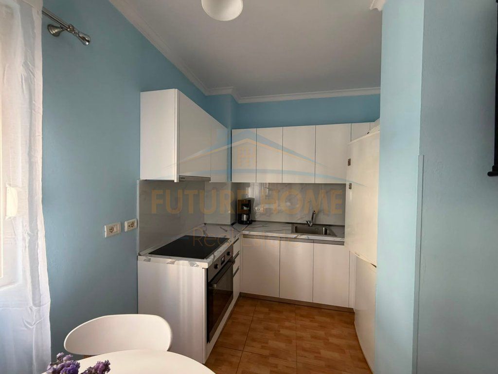 Rent, Apartment 1+1, Barrikadave Street, Tirana. 650 €