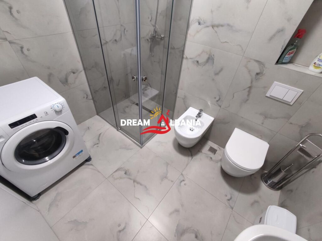 Jepet apartament 2+1+2 me qera ne Pazar te Ri 
