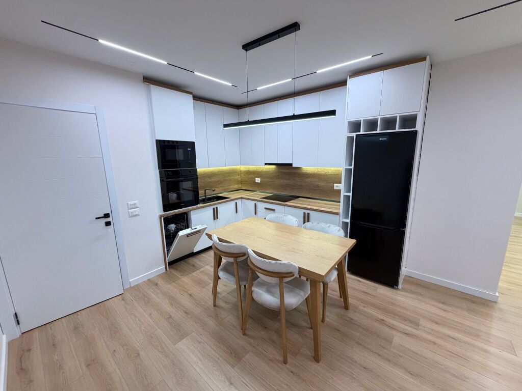 🏡 Appartamento 2+1+2 in vendita – Yzberisht, vicino a KMY  📐 96.6 m² |   💰 Prezzo  173 milioni di lek