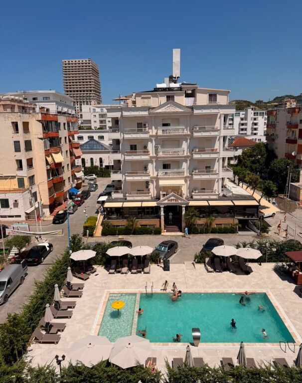 Shitet Apartament 1+1 në Golem – Pranë Fafa Resort