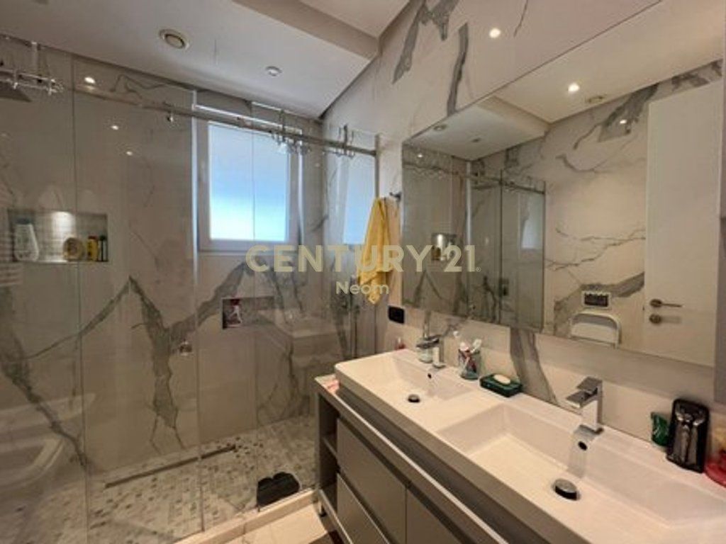 Luxury apartment 1+1+Parking space for rent at Artificial Lake