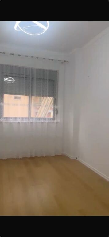 Apartament 1+1 per shitje ne Fresk !