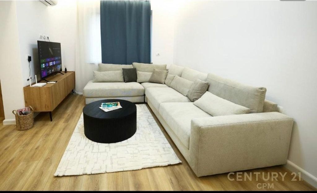 Apartament 2+1 Me Qira Tek Kafe Flora