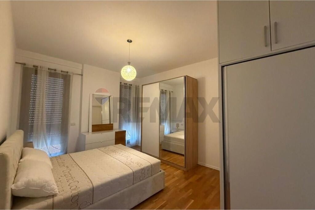 Apartment 2+1+2+Parking for rent Barrikadave Street