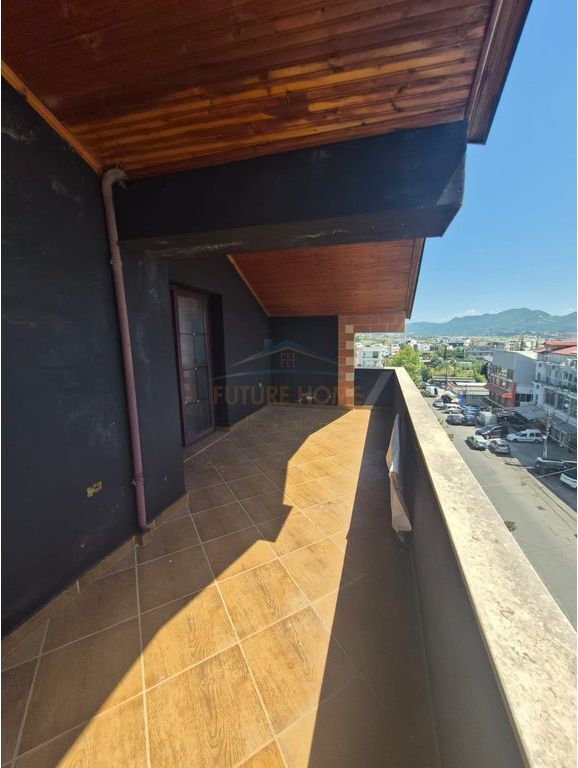 Qera, Apartament 2+1, Rruga e Barrikadave