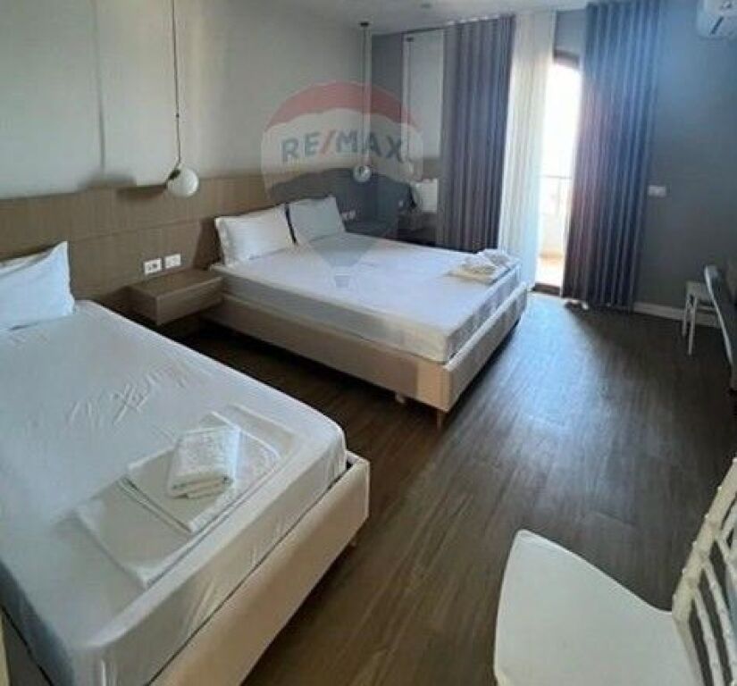Hotel ne Shitje me pamje nga Deti, Vlore!  ID: 530181095-231