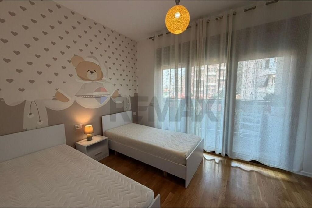 Apartment 2+1+2+Parking for rent Barrikadave Street