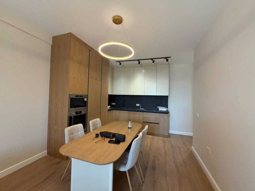 Qera, Apartament 2+1+2, Golden Tower Residence, Tiranë.